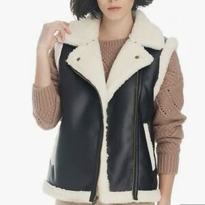 Koolaburra X Ugg 🖤 Black and Cream Moto Vest with Sherpa Lining (300 Box)